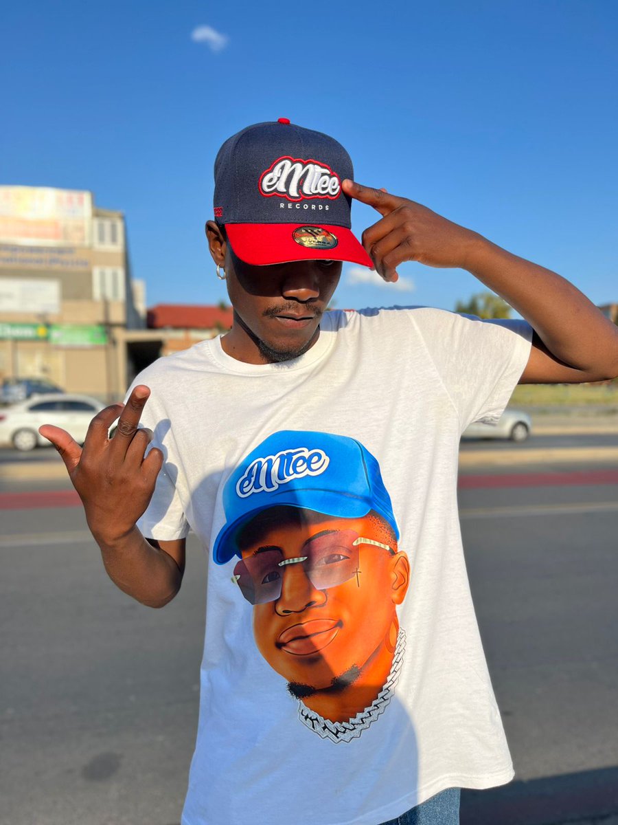 oliry_jam's tweet photo. @emteerecords ❤️👌🔥 https://t.co/gkvy37y3ur