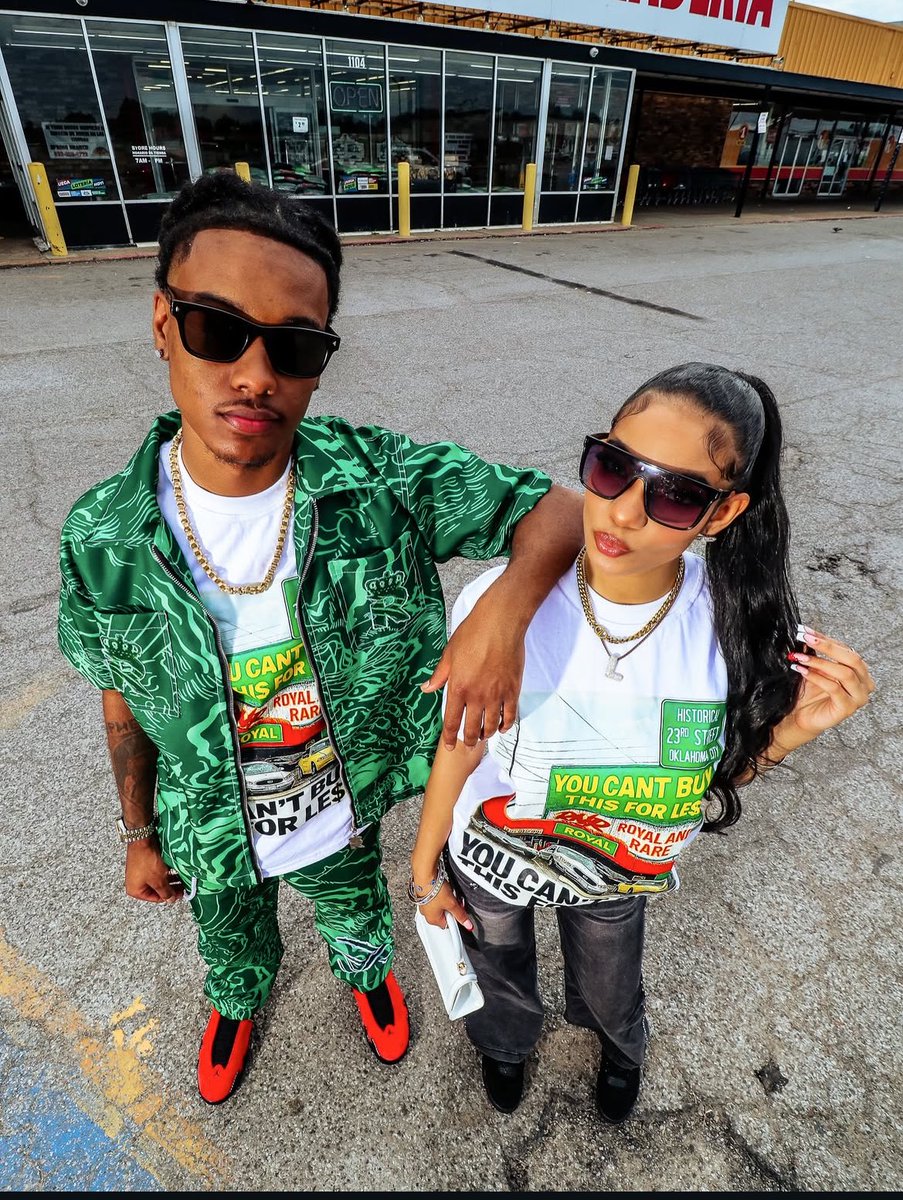 royalandrare1's tweet image. “You can’t buy this for less” tee 
New collection releases 10/20 1pm CDT!
Make sure you grab your preorders on 10/8 1pm CDT