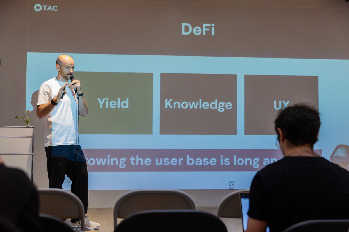 Epic Vibe 🧞♂️|🔜 Vibecon tweet media