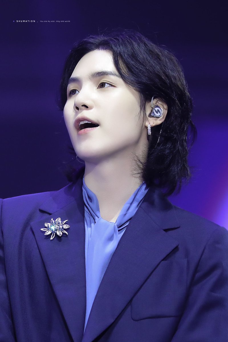 연하는 겨쿨 연상은 봄웜이라고 생각했는데
사실 뭐 두분 다 톤이라는 게 의미가 없네요 다 씹어잡사요..