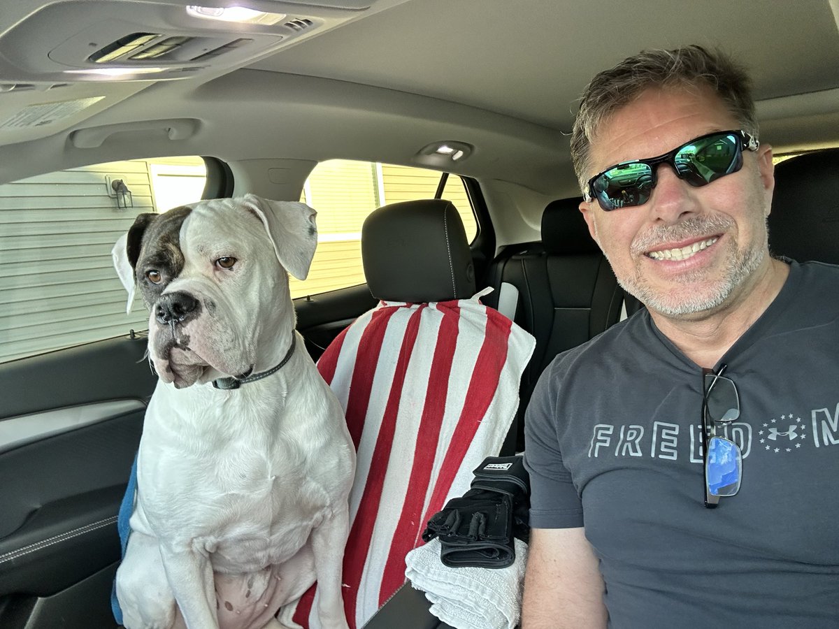 SteveHammActor's tweet image. 🚗🐾 Dropped Gunner off at the groomer for his spa day — he’s getting the full treatment!
Now it’s my turn to put in some work 💪
Heading to the gym for cardio, chest, and legs. Time to get that sweat in and start the day strong! 👊

#MorningRoutine #GymTime #DogDadLife…