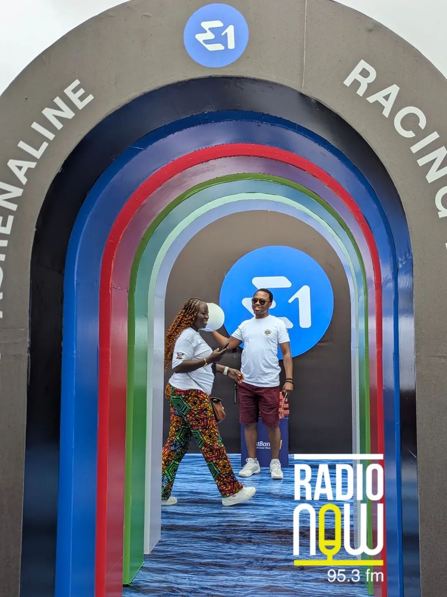 RadioNow953FM's tweet image. In Pictures: Crowds Turn Out for E1 Grand Prix at Victoria Island, Lagos. 
2/6
#e1series #e1lagosgp #powerboat #powerboatracing