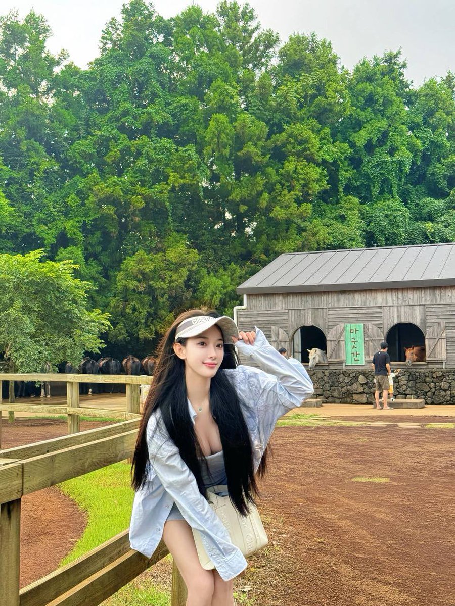 黄推福利内容 - 灵灵全球cos外围经济(全国独家资源)的精彩图片 福利姬灵灵全球cos外围经济(全国独家资源)分享的黄推图片3 - 网红私拍内容