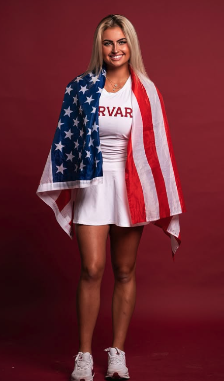 Monday Screencaps IS LIVE &amp; Stef Yakoff is in the running for America's Hottest College Tennis Player as named by the OutKick Culture Dept®. 

PLUS: Canoe Kirk reveals his wife refuses to give up their waterbed; Gronk tries to say Egbuka; NFL memes; MEAT

outkick.com/culture/maga-m…