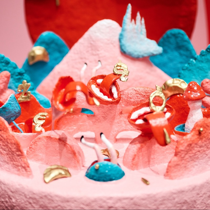 素晴らしい展覧会『素粒子、象とピエロギとーー101語のポーランド』が