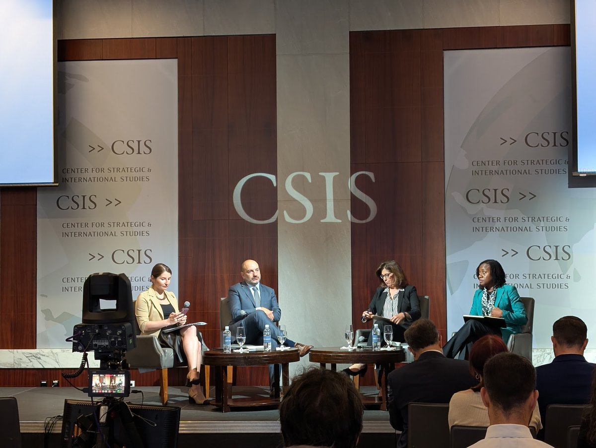 CSISKoreaChair's tweet image. Full house this morning for our launch of new @CSISGeopolitics report on how U.S. allies and partners around the world are navigating disruption and the Trump&apos;s administration &quot;America First&quot; policies.

Watch here: youtu.be/Vkbzy1nL97o
Read here: features.csis.org/responses-to-U…