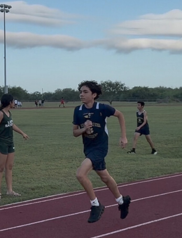 CuatesAthletics's tweet photo. LCMS Cross Country District Meet! https://t.co/tI6bRmsI9S