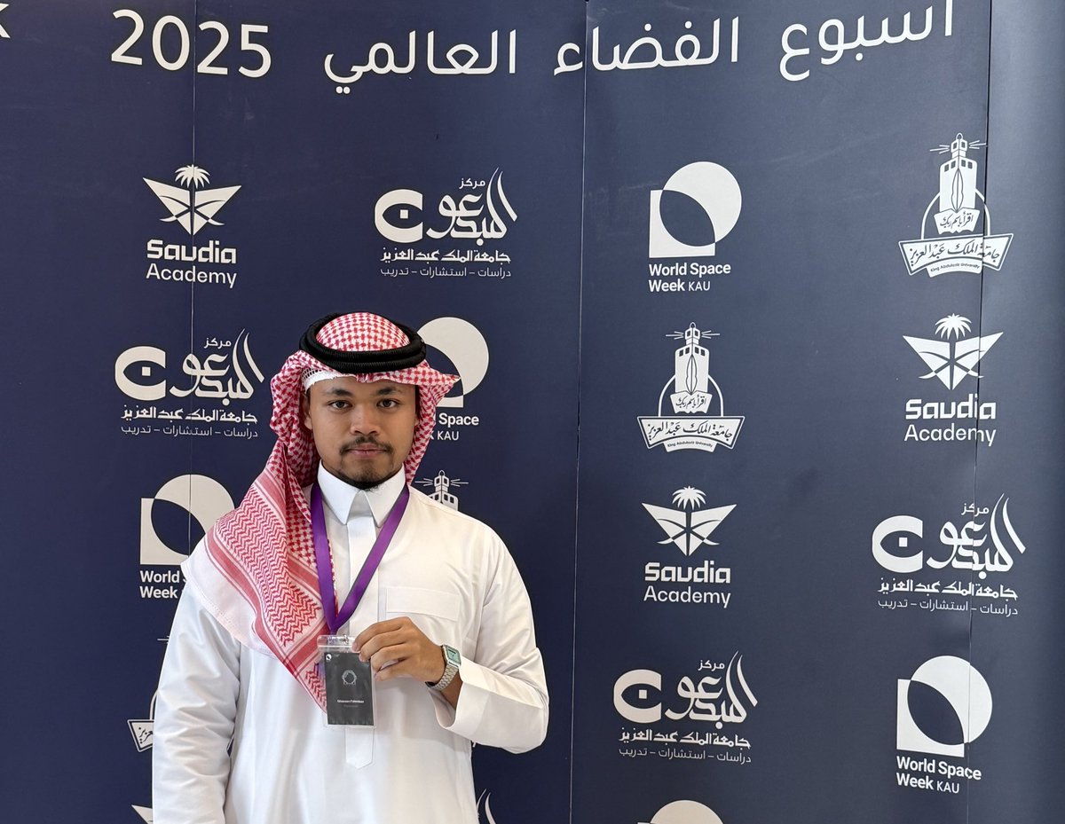 غسان tweet media