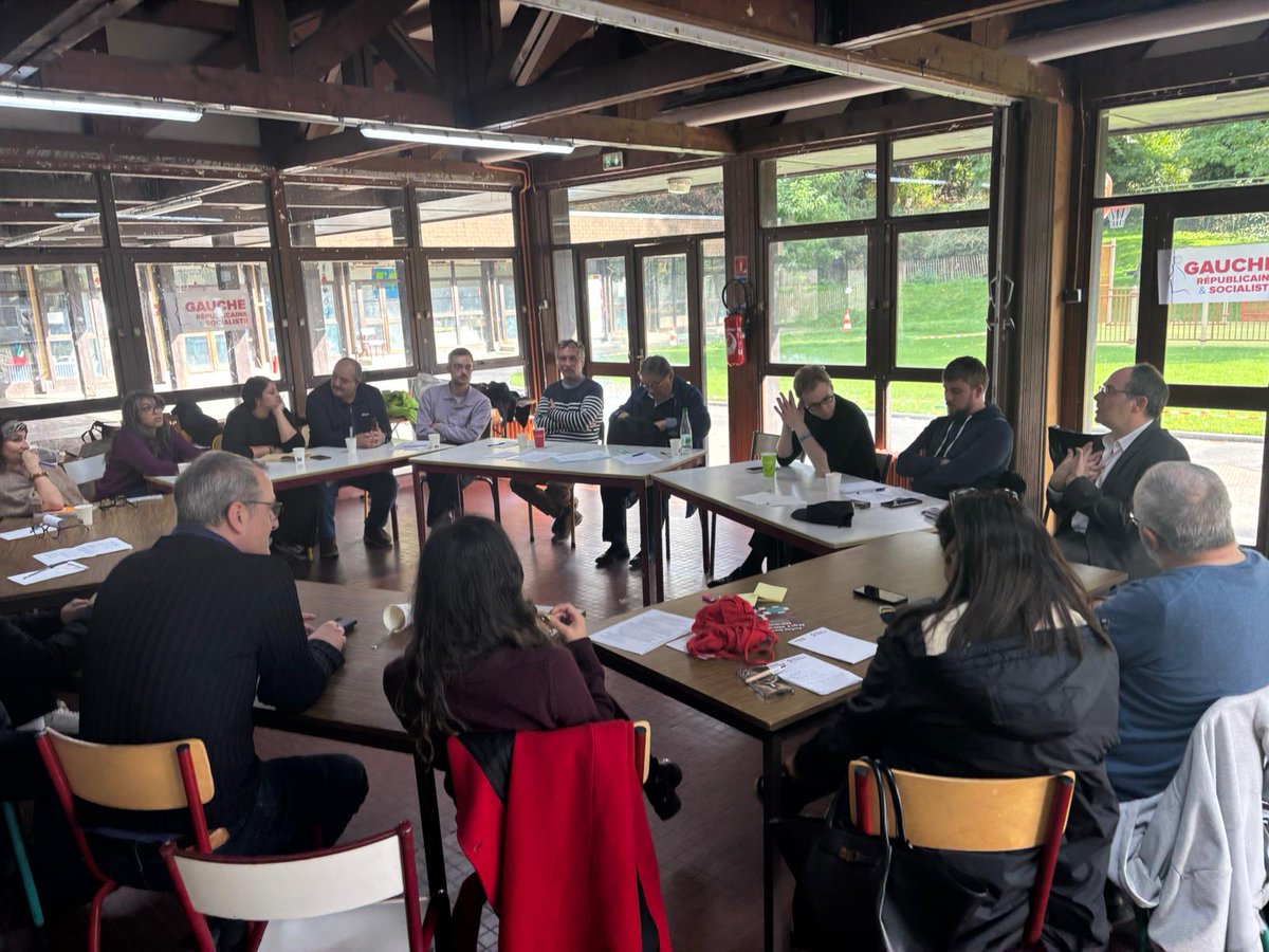 Pour discuter des choix de politiques municipales (culture, sécurité, tarification et justice sociale notamment sur le périscolaire…) et de l'état de la gauche, la <a href="/Gauche_RS/">Gauche Républicaine & Socialiste #FrontPopulaire</a> de #SeineSaintDenis tenait dimanche un séminaire riche et stimulant et accueillait <a href="/emmanuelmaurel/">Emmanuel Maurel</a>. 👍