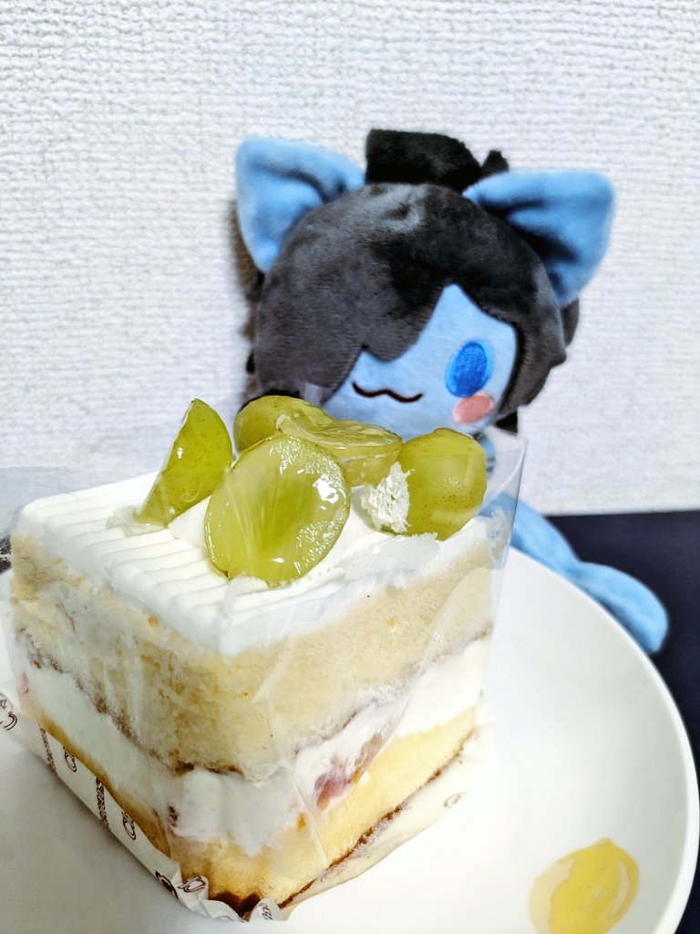ぽんちゃん、ケーキだよ

（お誕生日おめでとうございます！）

#れるぽんず
