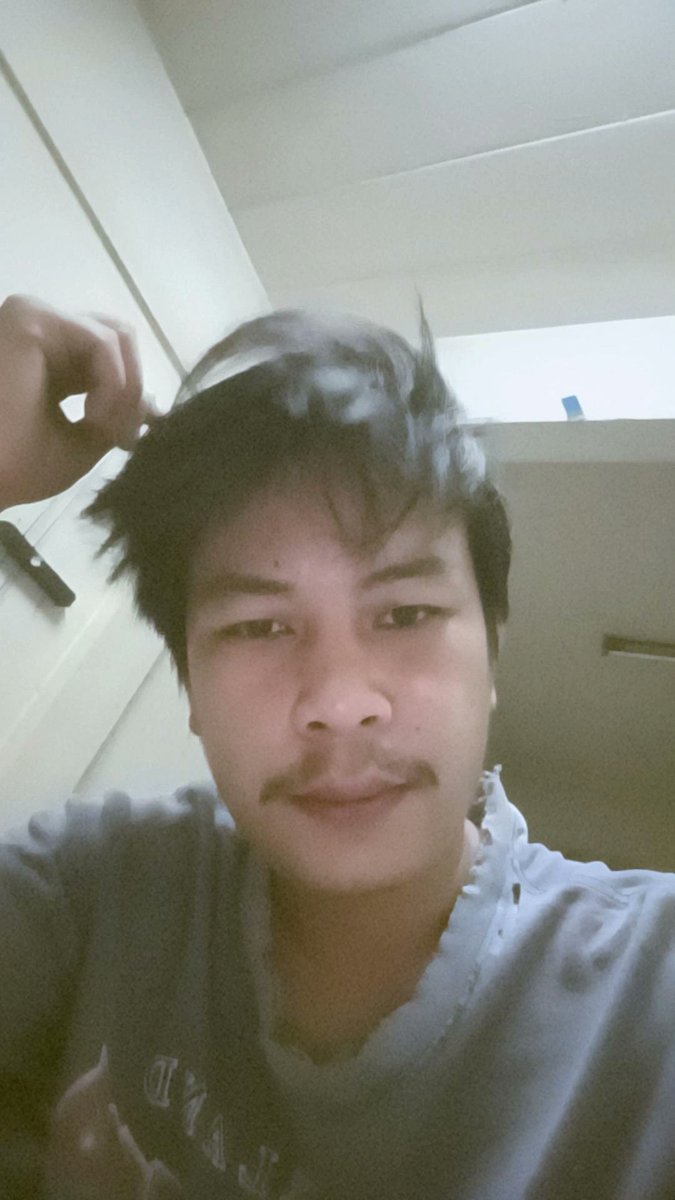 โลกแห่งความเหงา tweet media