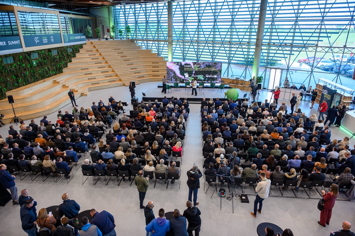 agroklub's tweet image. U petak, 3. listopada u Osijeku je održana konferencija #AgroRocks 2025 koja je u fokus agrarne javnosti donijela temu korištenja poljoprivrednih resursa.

U seriji panela tematizirana su #zemljišta, #šume, #vode, ali i #tehnologije, #energija, pa i #financije te na koncu…