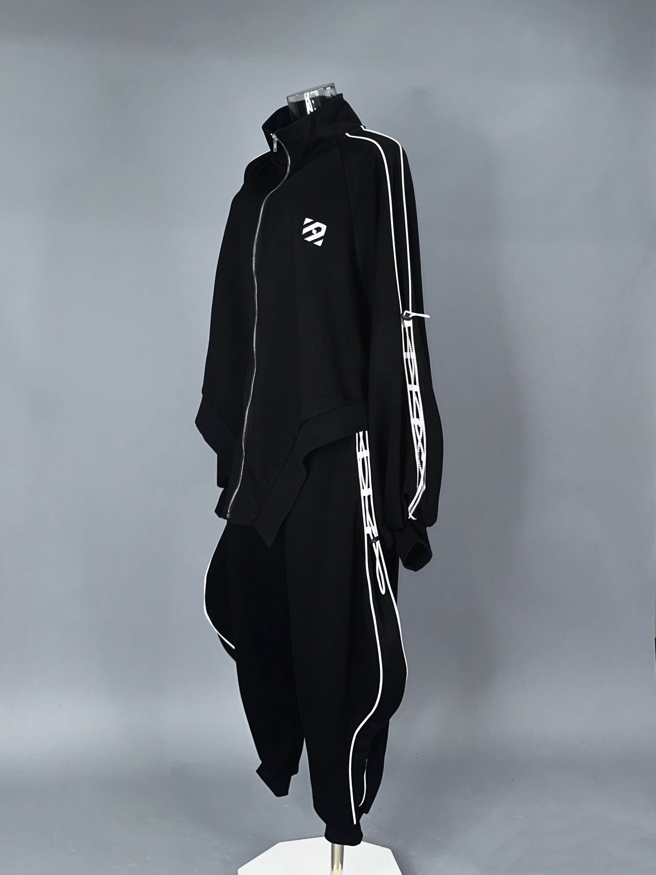 anonenone 長袖アノネジャージ　スミレベリー(墨×紫) anonenone 長袖アノネジャージ スミレベリー(墨×紫)