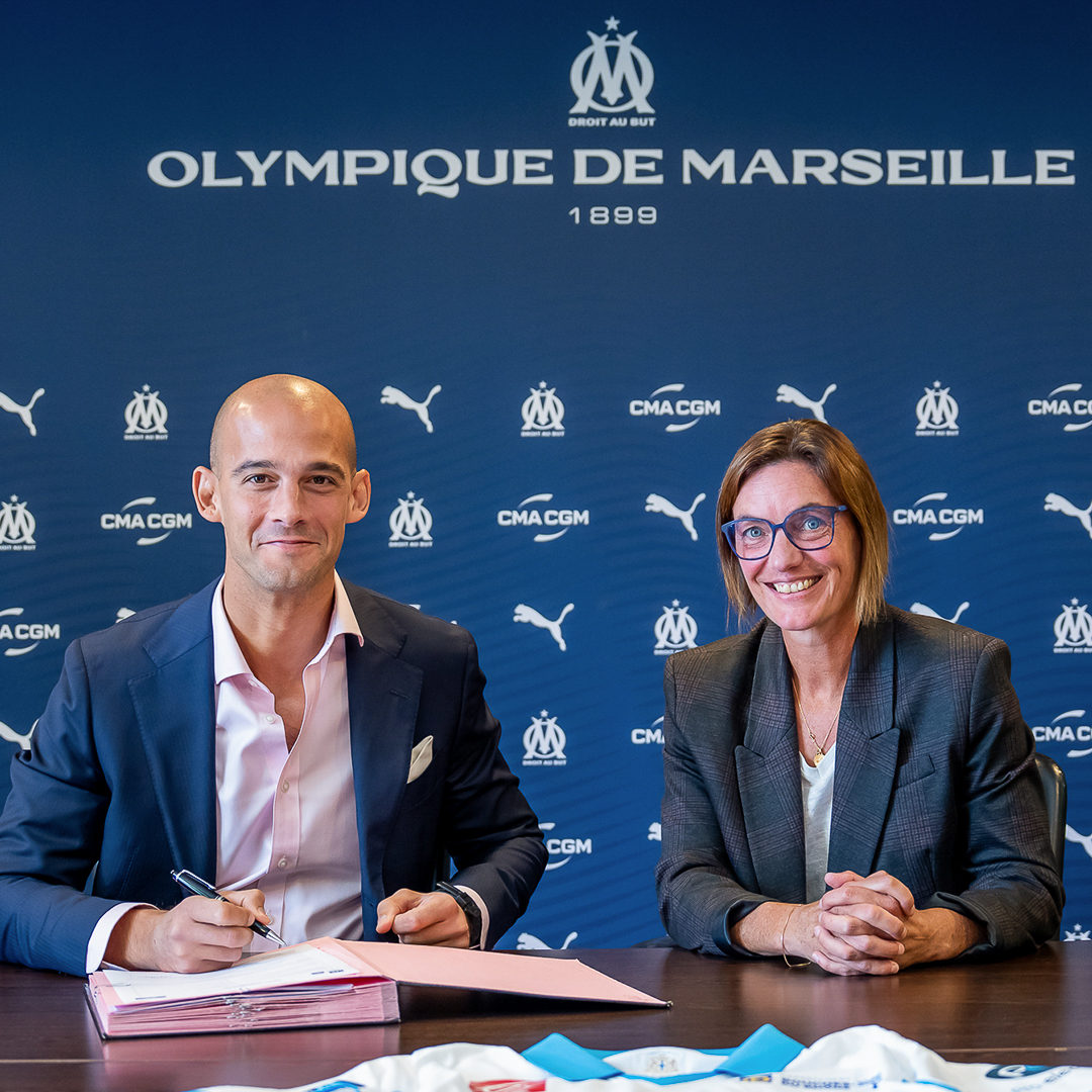 FCMarseille's tweet photo. Mercato OM : #Diacre officiellement coach des Marseillaises !
▶️ https://t.co/b9Bt9JwhUi https://t.co/59YBWvt4hU