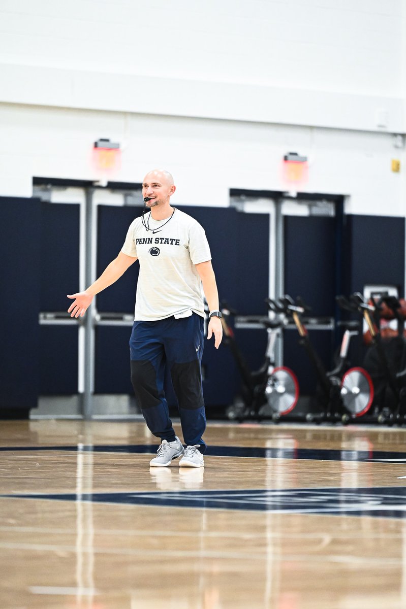 PennStateWBB's tweet photo. Happy Birthday to assistant coach, @CoachBobDunn!  🥳

#LionMentality https://t.co/wjcMOHEHFy
