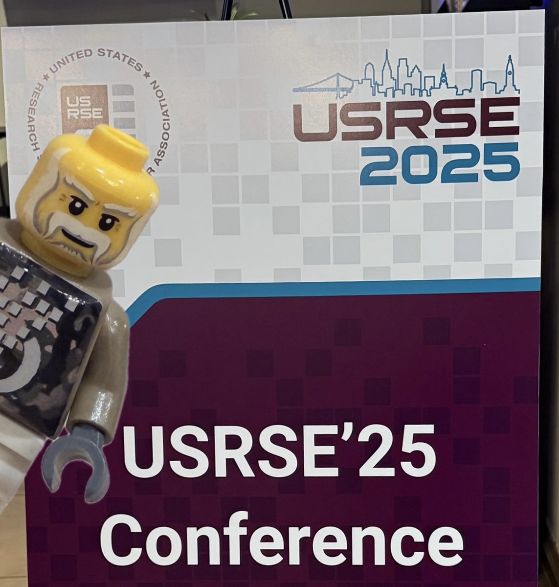 omnibond's tweet image. 🧩 At #USRSE25? Spot Je’aime from @omnibond and ask about #projectEUREKA!
💬 Learn how AI + HPC are powering reproducible science with Supercomputing Anywhere
🎁 Get a custom Minifigure — while supplies last!
🔗 projecteureka.ai | us-rse.org/usrse25/…