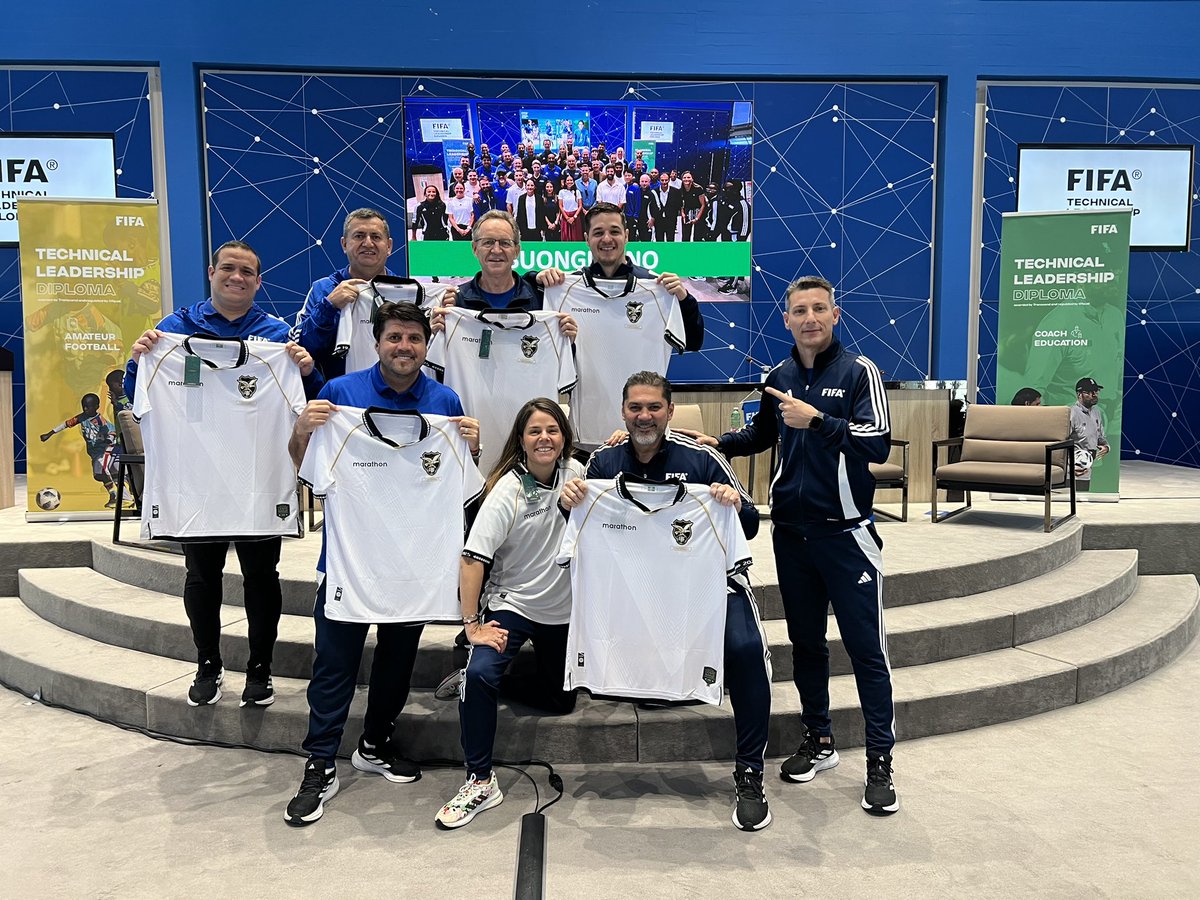 Pablo Escobar tweet media