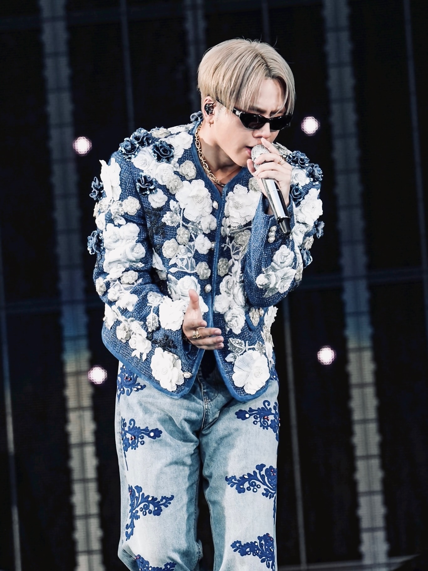 登坂広臣 受注 三代目 ユニフォーム JSBFOREVER〜ONE〜 登坂広臣 受注 三代目 ユニフォーム JSBFOREVER〜ONE〜 - メルカリ