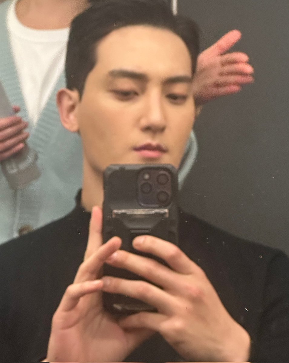 heejun_official's tweet image. 즐거운 추석 보내세요^___^
맛있는 음식 많이 드시고, 건강하고 행복한 연휴 보내시길 바랍니다!! 🌕