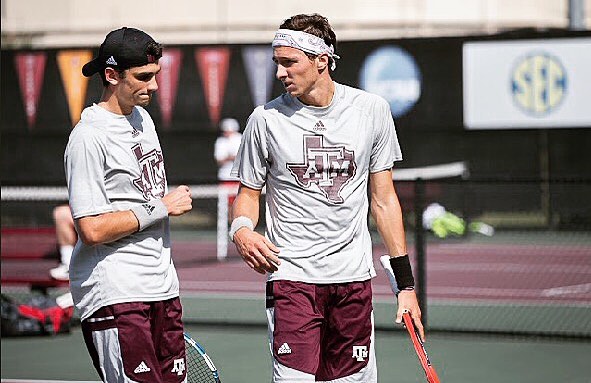Parsa_Nemati's tweet photo. Cousins and former @AggieMTEN teammates 🇫🇷 Arthur Rinderknech and 🇲🇨 Valentin Vacherot have both advanced to the round of 16 at the Masters 1000 event in Shanghai.

Arthur earned his 3rd top-10 win (and 2nd against Zverev) &amp; Val earned his first two top-25 wins (Bublik &amp; Macháč). https://t.co/c8O7Bc8lSx
