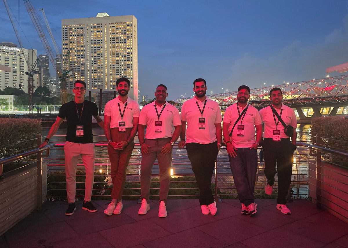 Pixelette__Tech's tweet photo. Full hearts, inspired minds. 

Token2049 was an unforgettable experience. 

Thanks to everyone who shared their ideas and energy with us.

See you next time, Singapore!

#TOKEN2049Singapore https://t.co/YGIKTDJH0F