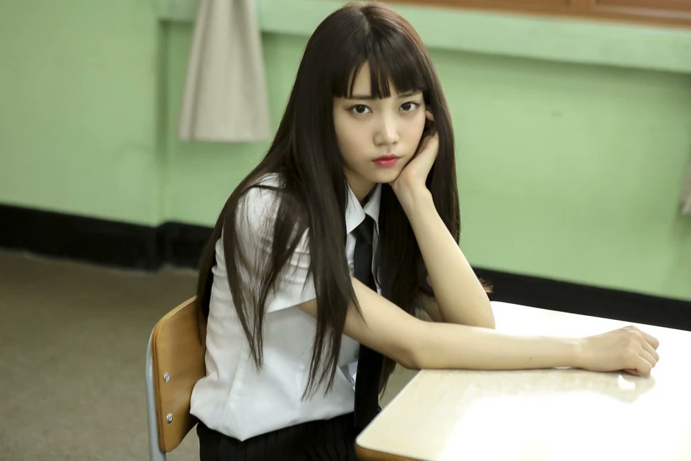the random jueun pfp taylor is going to diss DIA next 😭