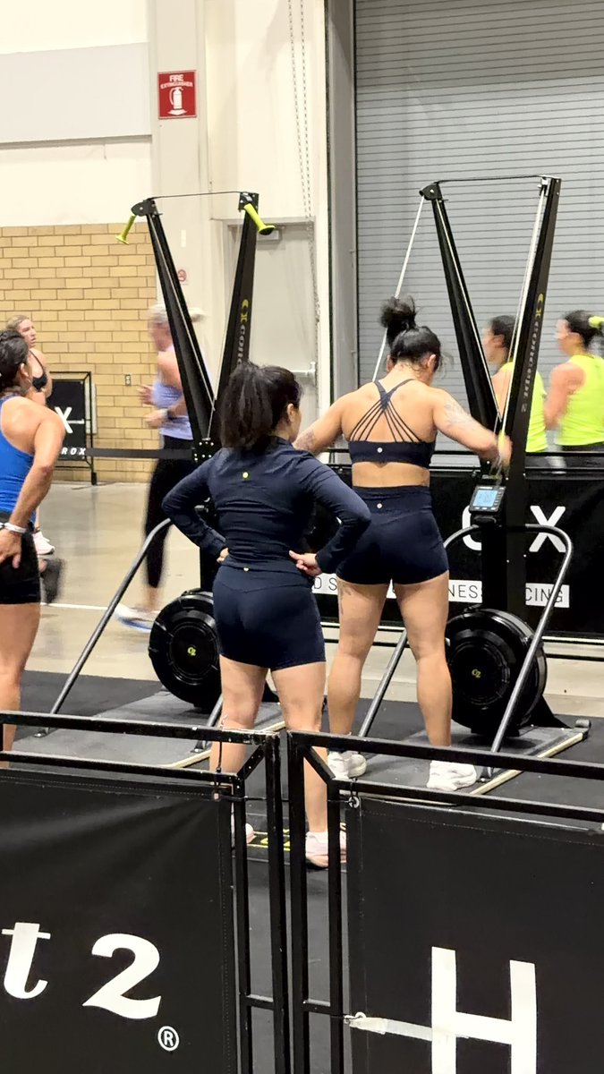 lillytrannn's tweet image. When you only train for two weeks and your partner trained for 4 months #hyroxtoronto #hyrox #f45training