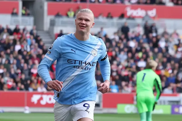 TactiqueR's tweet image. ⚽️ Erling Haaland a marcat în 22 din cele 23 de stadioane în care a jucat în Premier League — cel mai mare procent din istoria competiției: 96%! 🤯🔥
#Haaland #PremierLeague #StatAttack