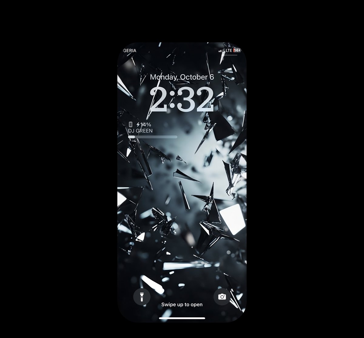 frank_wallx's tweet photo. Shattered glass wallpaper 4k 💫💫 https://t.co/ymZ1LCeuwb