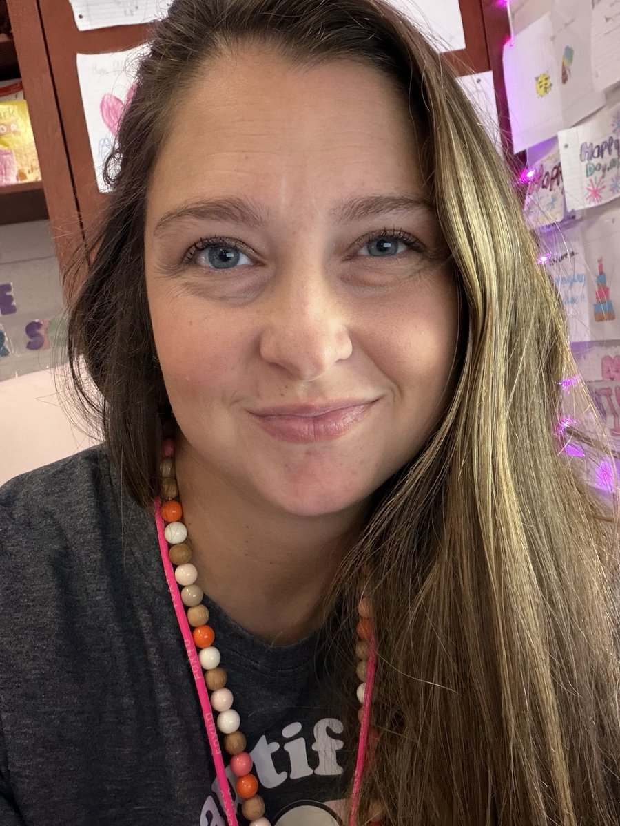 Mrs. Briscoe tweet media