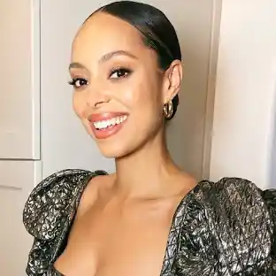 merlinpapin3's tweet photo. .@FredOL69007 On souhaite un Bon Anniversaire à #AmberStevens qui a 39 ans on peut la voir dans

Run the World
Happy Together
22 The Jump Street
Jessabelle
Ghosted
Frasier
Criminal Minds
New Girl https://t.co/WKdA0eetZv