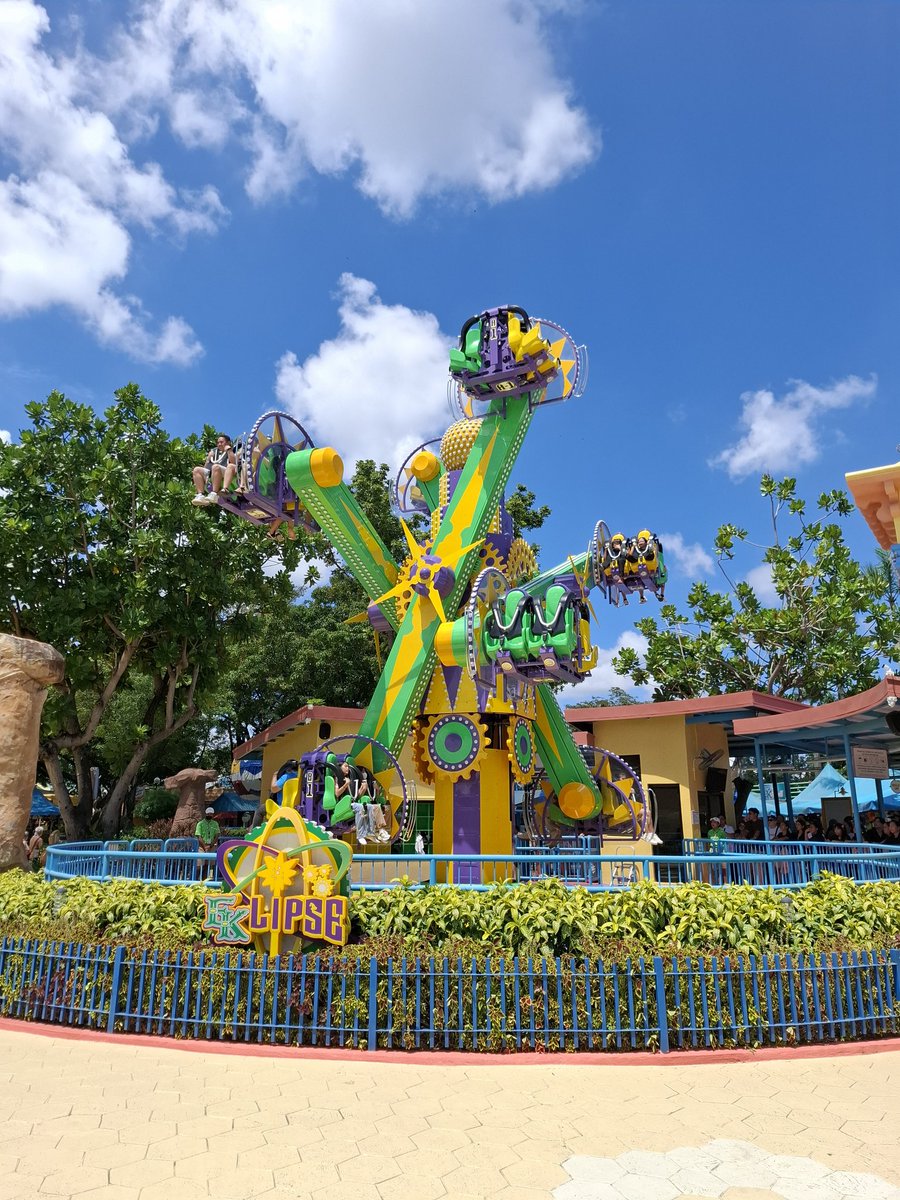 konOHanicOH's tweet image. Magic lives forever. 🪄✨

@ek_philippines

#randomshots
#EnchantedKingdom