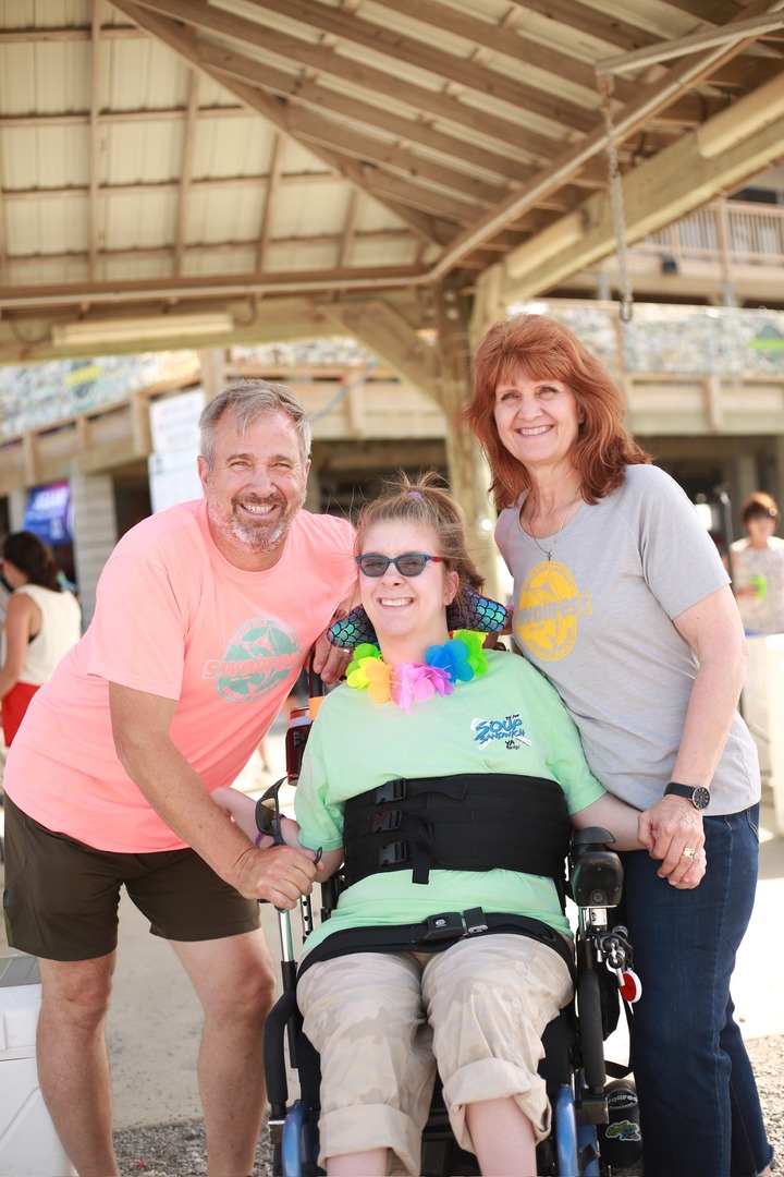 Today’s about celebrating strength, joy, and determination, and no one shines brighter than Kenzi Burnside!🌟  Happy #WorldCerebralPalsyDay!

Learn more about Kenzi and the Burnside family: swollfest.com/inspiration-aw…

Photo cred: kpcreativephoto