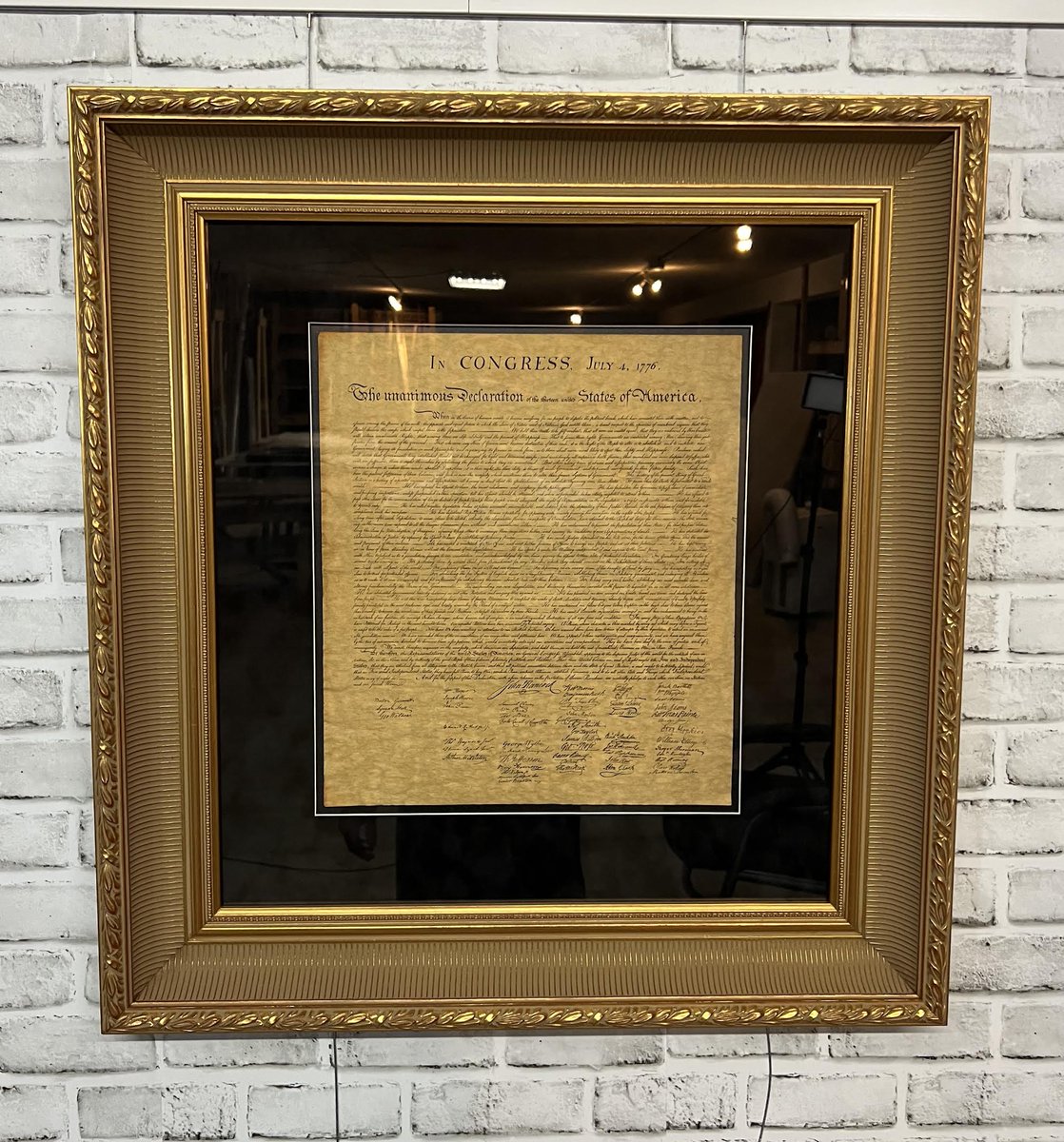 FrameDeArt's tweet image. As our country enters its 250th anniversary, we are honored to frame this for the City of Littleton!  Museum glass and all acid free materials!

#Declaration #250thAnniversary #Denver #Colorado #framing #customframing #pictureframing #art #decor #walldecor #milehighcity…