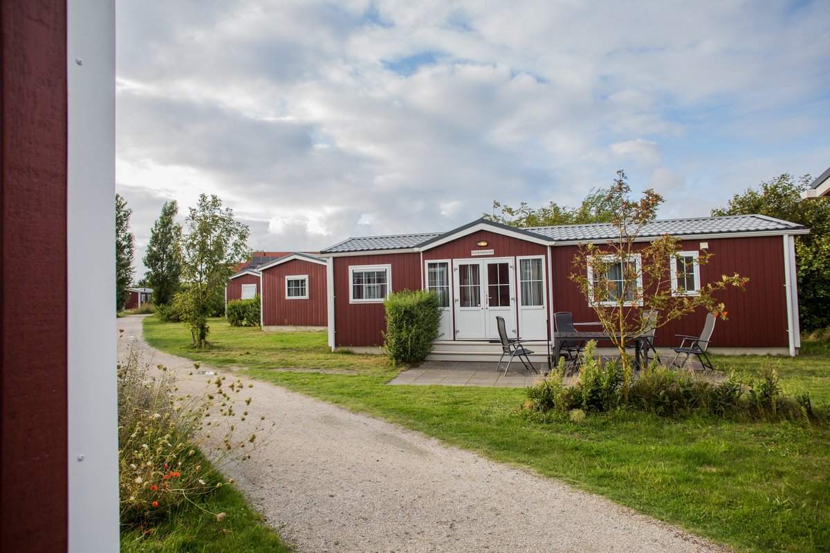 🍂 De herfstvakantie komt eraan, tijd voor knusse momenten en ontspanning. 🏡  Wie zien we tijdens de vakantie genieten van een heerlijk verblijf op een van de parken?