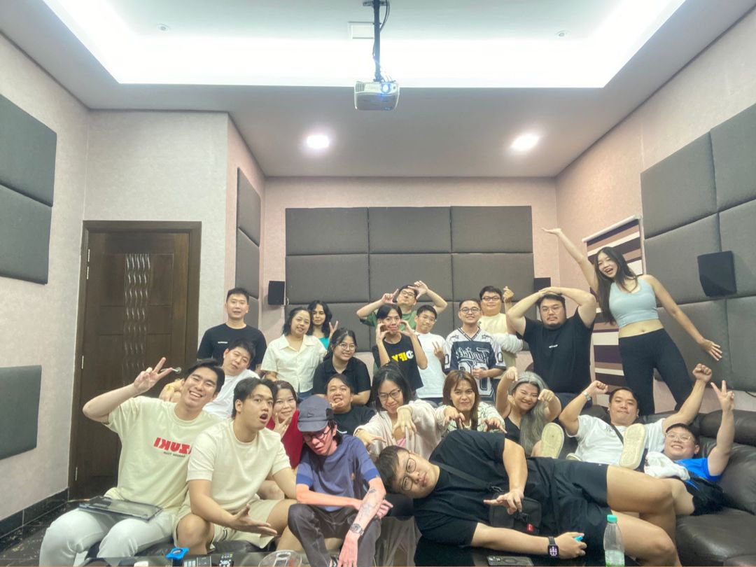 Roy0x1's tweet image. We are hiring for the following role here at @emerge_grp : 

1) Community Lead 

2) Web 3 Operation and Project manager to be base in Malaysia 

3) KOL Manager 

We are growing year on year. From a 5 pax team in one country  to a 56 pax team in 6 countries. 

Drop me a dm if you…