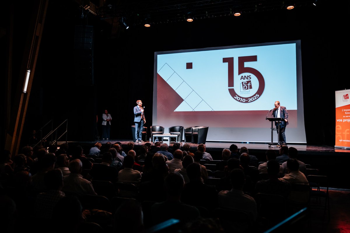 🎉 15 ans de l’EPF Vendée !

Jeudi 18 septembre, nous avons célébré notre anniversaire avec les collectivités et nos partenaires.
🙏 Merci à toutes et tous pour leur contribution !
Ensemble, continuons à construire les territoires de demain.
#EPFVendée #15ans