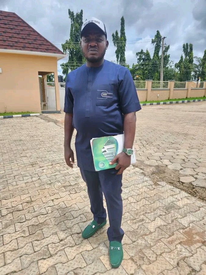 Haakyavpeter's tweet photo. Normal standard Ker kwagh eren out for Harrypee Logistics source of independent money no EFCC case 
President general MZE orhi YAGA, ikpam-kogh i Jemgbagh &amp; Ordubu deli https://t.co/NQXmcCP3Mn