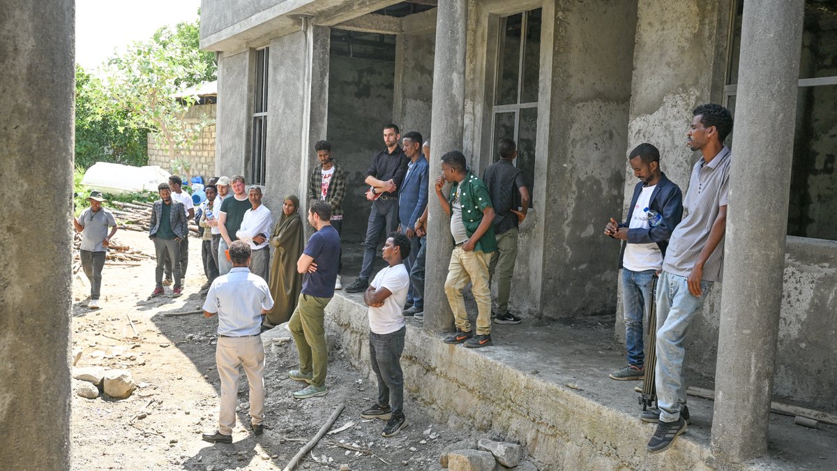 Delegates from 🇩🇪&amp; 🇳🇱, with gov, RRO &amp; MoF officials, visited #PSF recovery in Abergele. PSF has rehabilitated 3 gov offices (80,874 residents), 3 health facilities (21,000+), &amp; 8 water schemes (4,400+ households) in the woreda.
Thanks to <a href="/AA_stabilisiert/">🇩🇪 GER on Peace & Humanitarian Action</a> <a href="/JapanGov/">The Gov't of Japan</a> <a href="/DutchMFA/">Dutch Ministry of Foreign Affairs 🇳🇱</a>