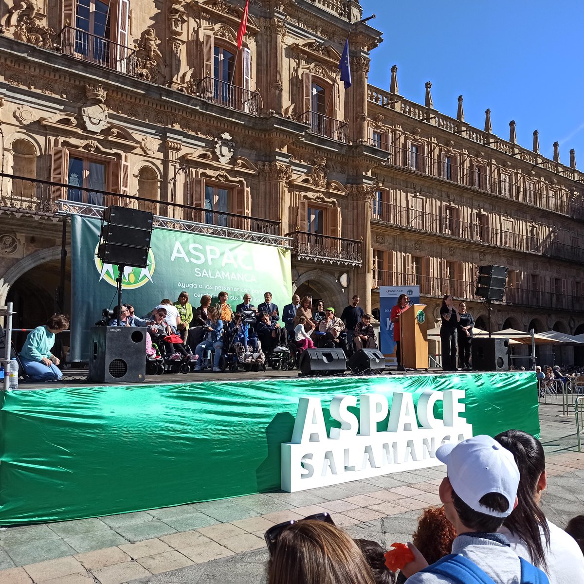 El <a href="/CRMFSalamanca/">CRMF Salamanca</a> acompañó a <a href="/AspaceSalamanca/">ASPACE Salamanca</a>  en la Plaza Mayor en el Día Mundial de la Parálisis Cerebral. Una jornada de unión y visibilidad bajo el lema #YaToca, reclamando apoyos reales y una vida plena para todas las personas.
 #DiaMundialParalisisCerebral #Inclusion