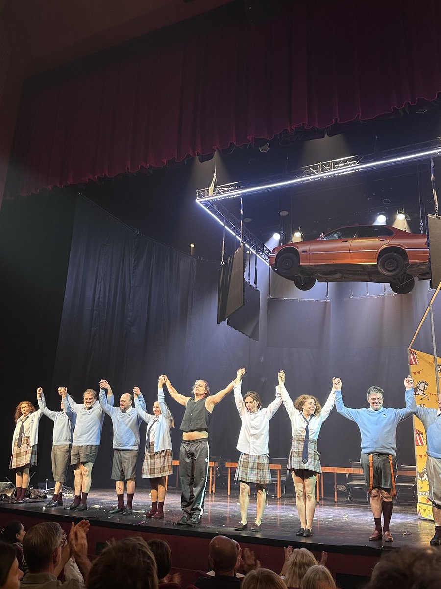 Últimos días para ver “la verdadera historia de Ricardo III” en <a href="/TeatrosCanal/">Teatros del Canal ▪️ Comunidad de Madrid</a> de <a href="/elSanMartinCTBA/">Complejo Teatral BA</a> con una portentosa interpretación de Joaquín Furriel vía <a href="/cinenuevatribu/">CineNuevaTribuna</a>