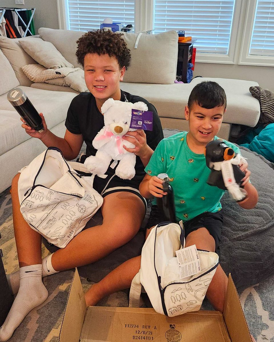 Starlight Canada tweet media