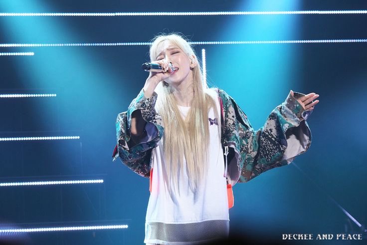 I never thought I’d walk this far with her, 10 years of warmth, strength, and happiness. Through every song, she became my comfort and light. Thank you, Taeyeon, for making these years so beautiful 😭🥹🫶🏻

#Perfect10seWithTaeyeon
#HappyTAENGTH
#태연아_우리의_10년은_너였어
