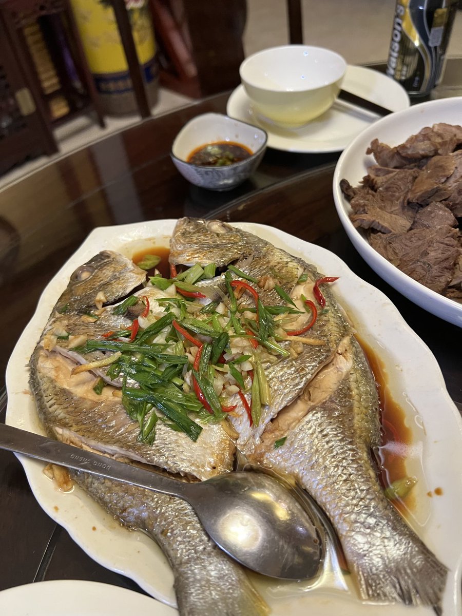 SamcPonsce's tweet image. 月がまんまるで、みんなが集まってるのって最高だよね〜🌕
あったかいごはんが並んだ食卓は、まさにおうちの味だよ〜。
それって、愛のぬくもりでもあるんだよね〜。