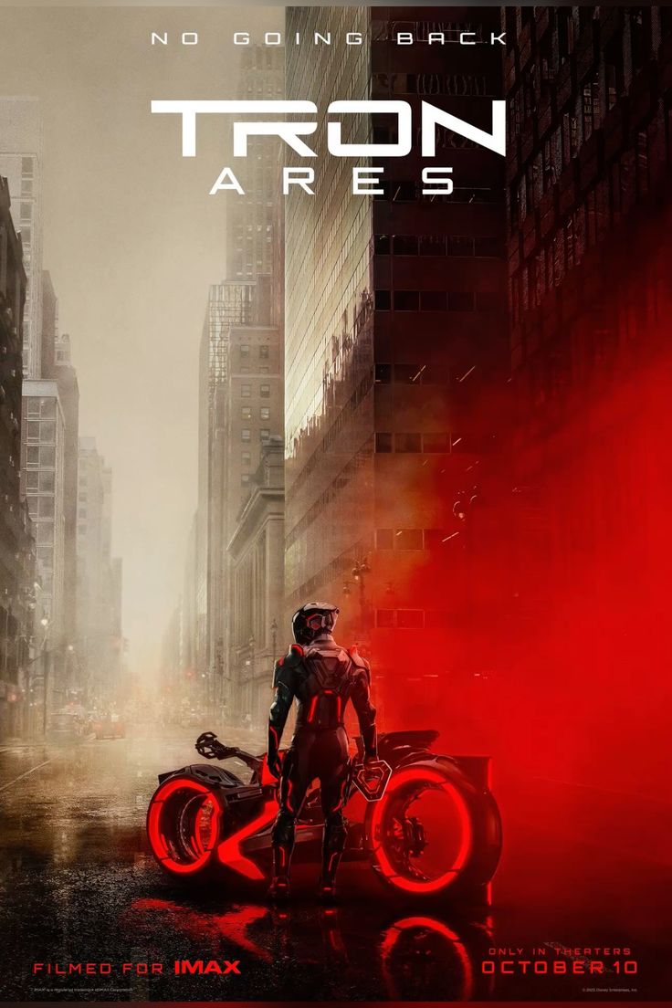1mightyneo's tweet photo. Tron: Legacy dejó abierto el camino para una tercera entrega — #TronAres — que se estrena este 9 de octubre on #jaredleto como protagonista. https://t.co/2T4zlvyJLy