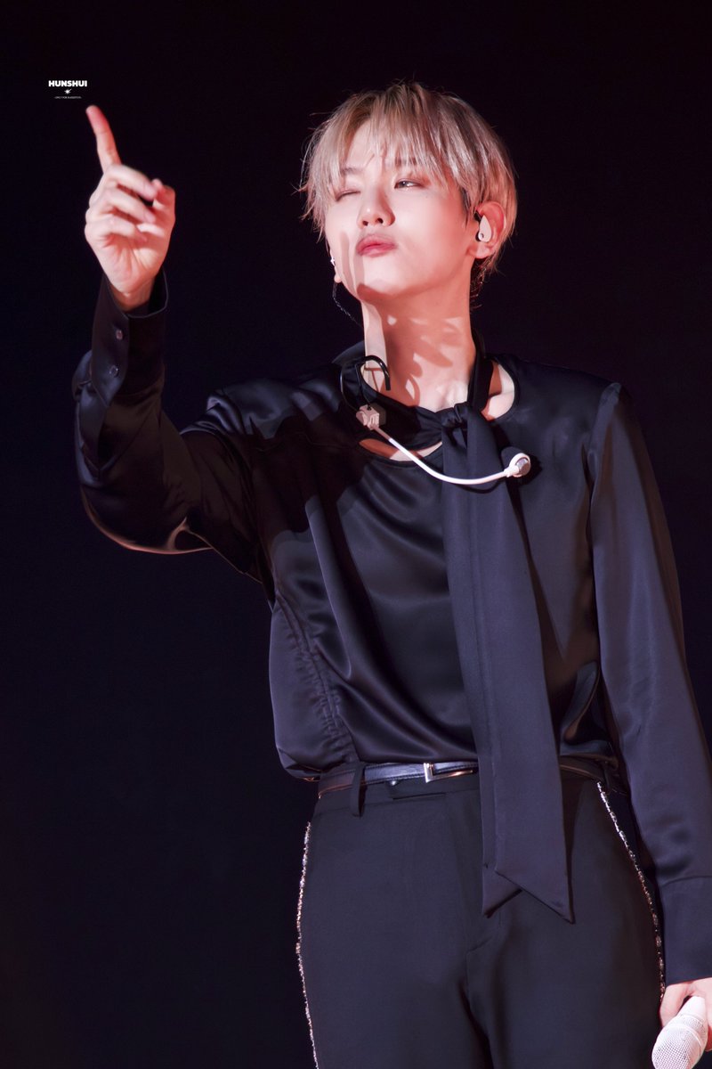 HUNSHUI_0506's tweet photo. 20250914｜<Reverie>  in tokyo🇯🇵

😘😘😘

#백현 #백현이 #BAEKHYUN #ベッキョン
@B_hundred_Hyun @BAEKHYUN_INB100 https://t.co/X6kVvXu4iG