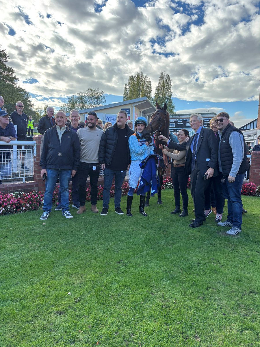 ponteraces's tweet photo. Galilean Quality wins the £40,000 @BritishEBF Novice Stakes for trainer @karl_burke and @CliffordleexLee for owners @MprUpdates - well done all 🙌🏇 https://t.co/D5zEO0fpmJ