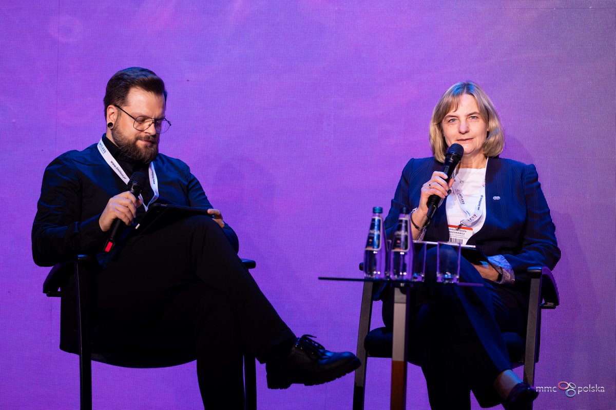 Data Economy Congress tweet media