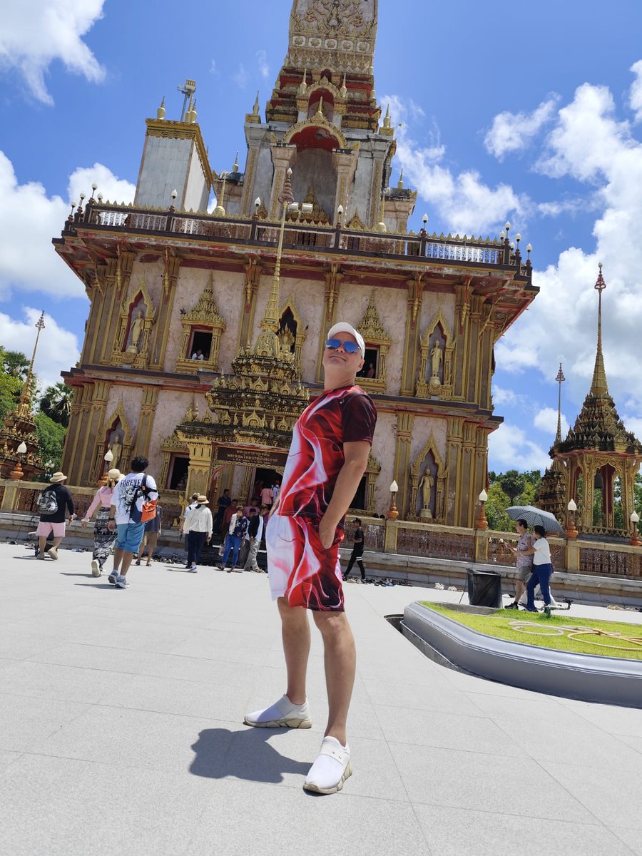 white_dmitriy's tweet photo. Wat Chalong Buddhist Temple complex, one of the attractions of Phuket.
P.S. The latest news about the D.White project, exclusive photos and videos in our Telegram group - https://t.co/fFxgk27AUb
#DWhite #Eurodisco #disco80 #NewLegendItaloDisco https://t.co/gtKeIJHCB9