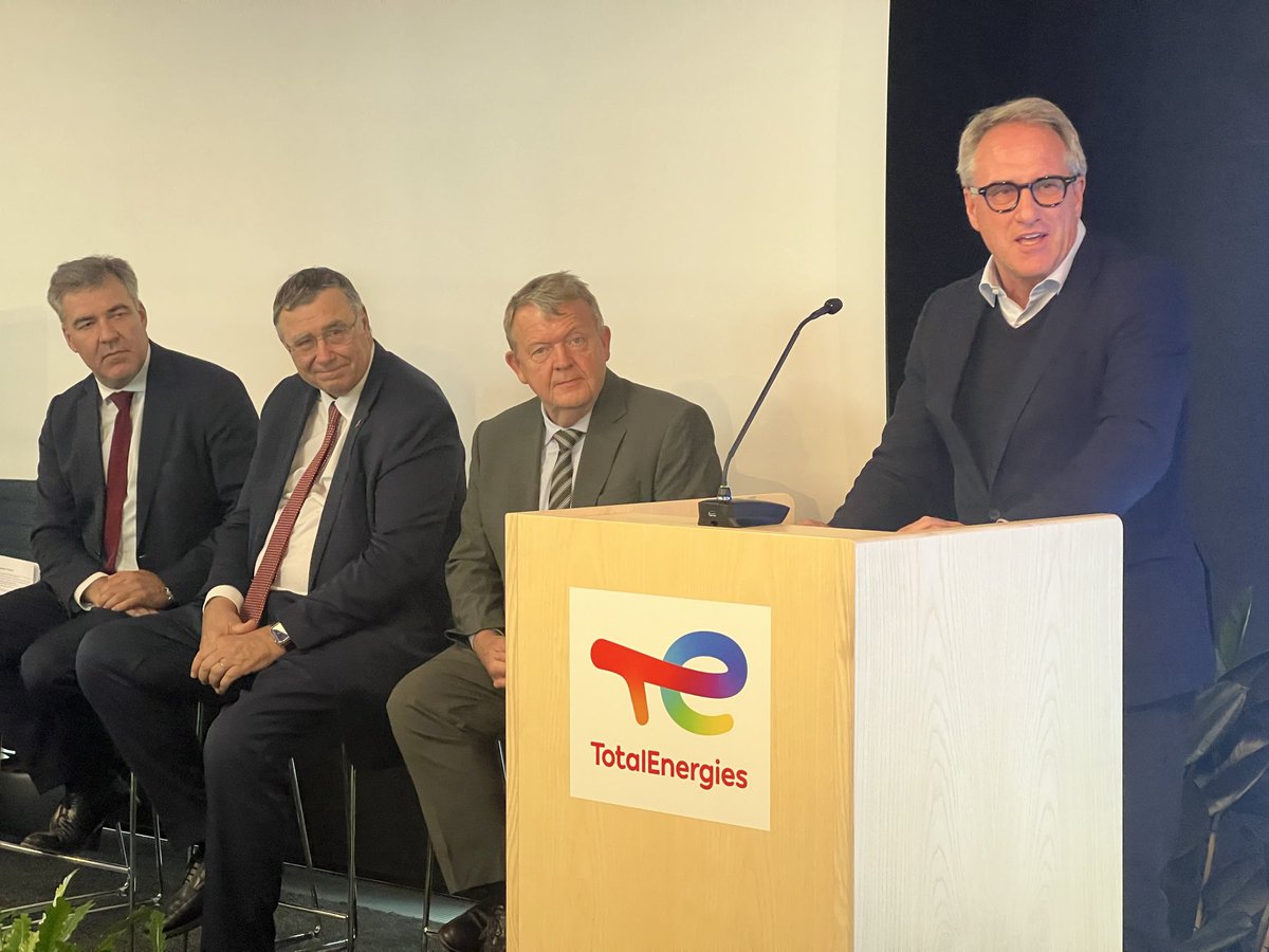 I dag blev Tyra II officielt genåbnet. En historisk dag for både Danmarks og Europas energisikkerhed. Vi bør reducere vores afhængighed af olie og gas fra lande uden for Europa – især fra Rusland. Det gør Tyra II ikke blot til et dansk projekt, men en europæisk mulighed #dkpol